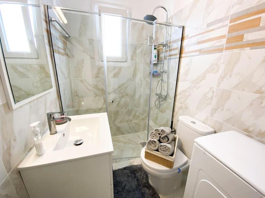 6Th Floor Apartment In Victoria Square Athen Eksteriør billede